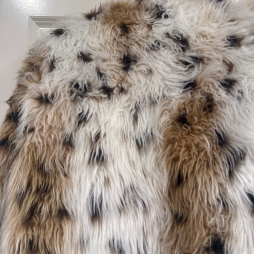 VELVET HEART Avril Leopard Snow Jacket Faux Fur Size Small with Clasps - Picture 11 of 16